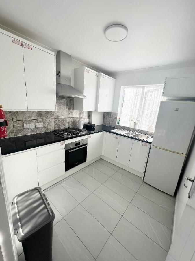 Stunning Flat In Greater London Hotell Eksteriør bilde